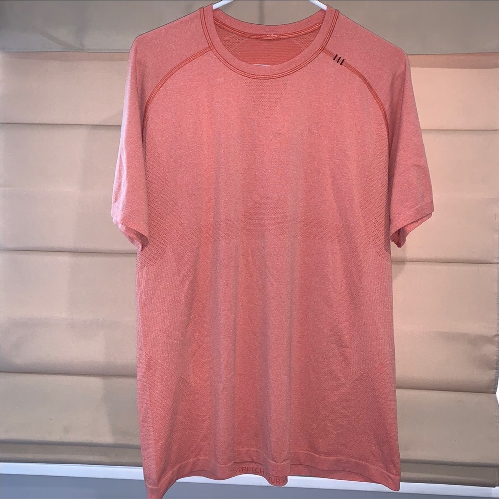 Lululemon mens vent tech shirt